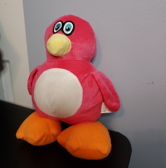 World Plush Penguin Toy 9.5in - Picture 1 of 4